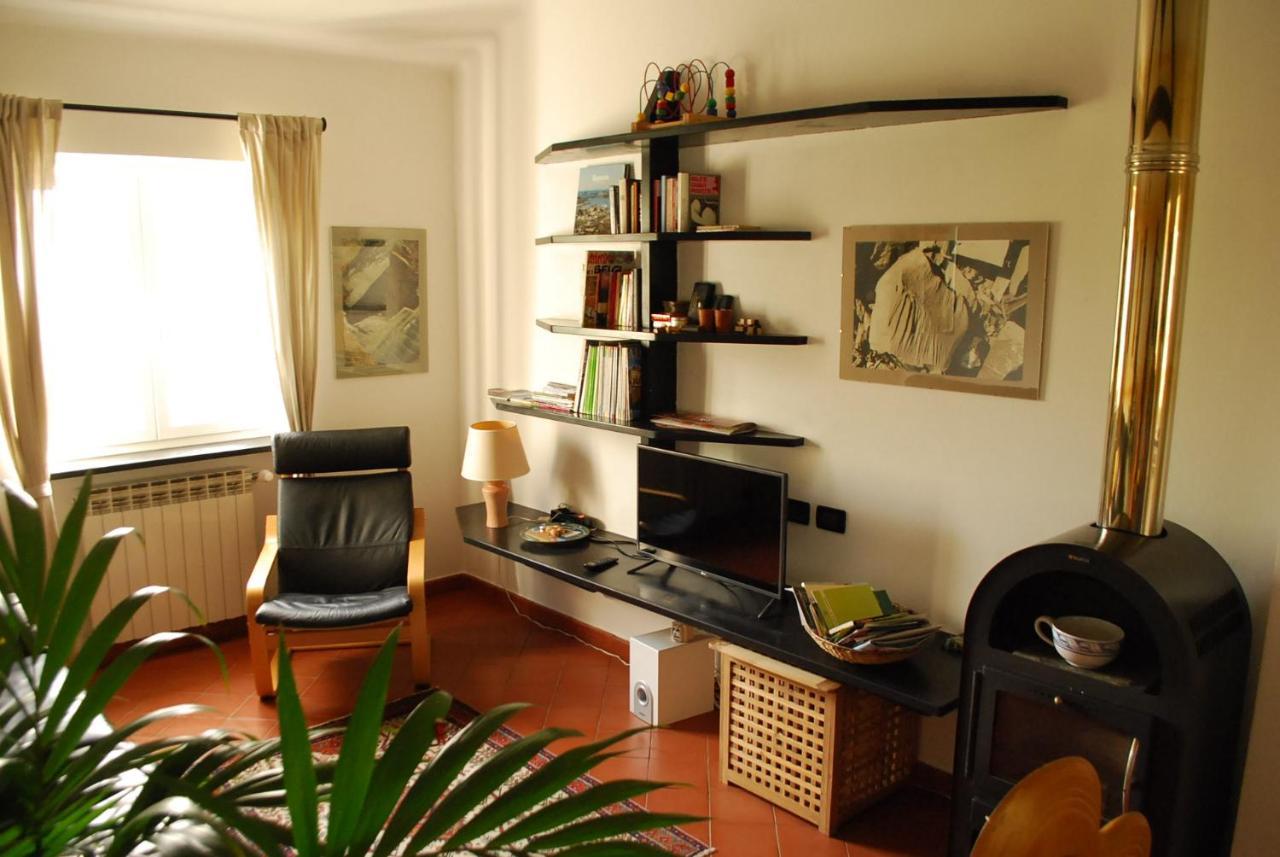Villa Maia Neirone Екстер'єр фото